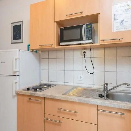 In With Sea View, Balcony, Air Conditioning, Wifi *