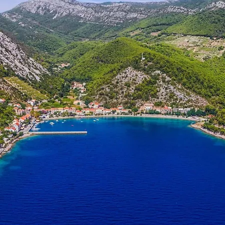 In With Sea View, Balcony, Air Conditioning, Wifi Apartman *