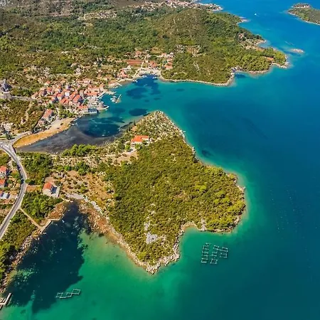 Lägenhet In With Sea View, Balcony, Air Conditioning, Wifi *