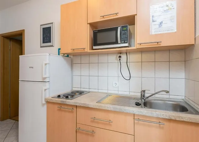 In With Sea View, Balcony, Air Conditioning, Wifi *